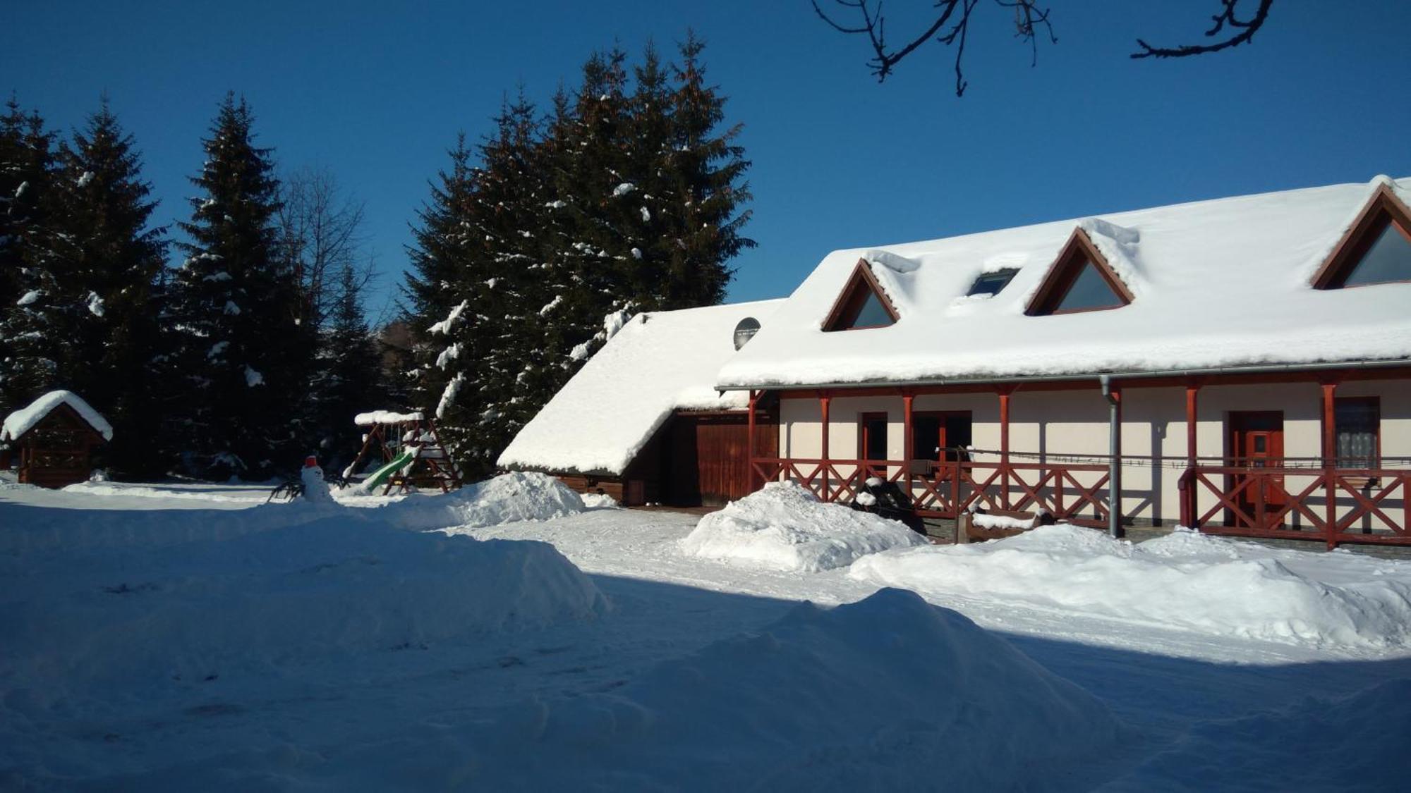 Apartman Route 18 Liptowski Mikułasz Zewnętrze zdjęcie